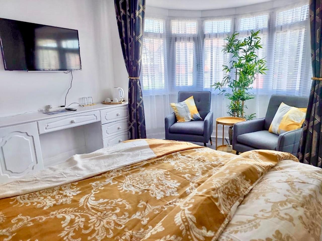 The Residence London Bagian luar foto